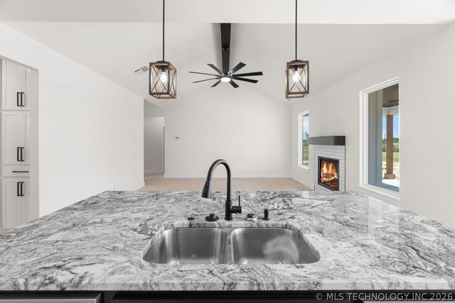 13203 Whimsical Lane, Kingston, OK 73439