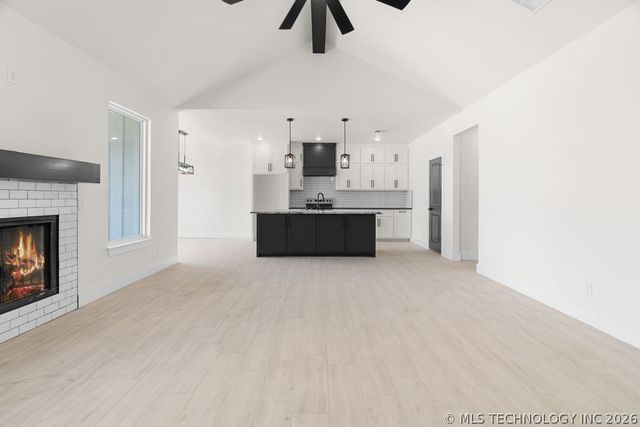 13203 Whimsical Lane, Kingston, OK 73439