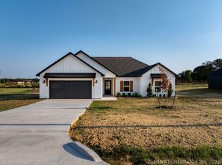 13203 Whimsical Lane, Kingston, OK 73439
