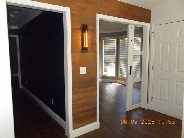 2304 Cleveland Way, Canton, MI 48188