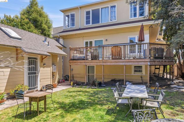 339 Hanover Ave, Oakland, CA 94606