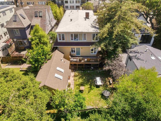 339 Hanover Ave, Oakland, CA 94606