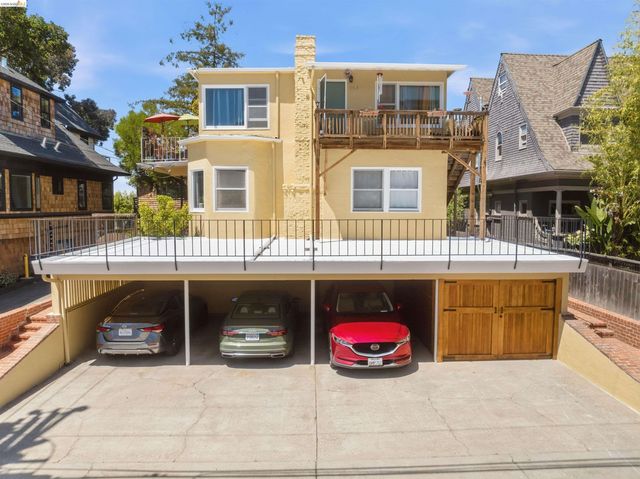 339 Hanover Ave, Oakland, CA 94606