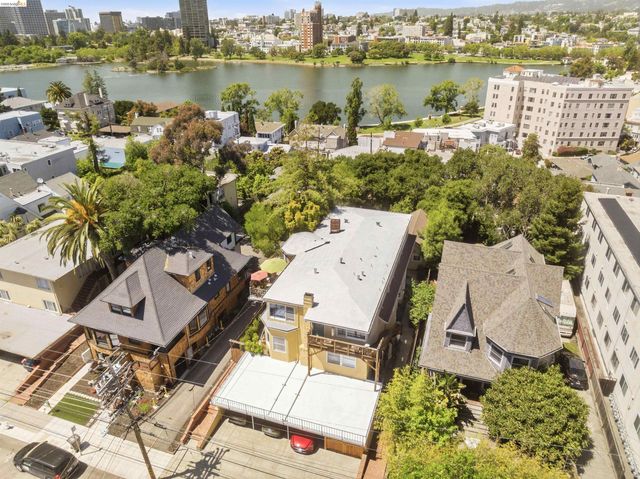 339 Hanover Ave, Oakland, CA 94606