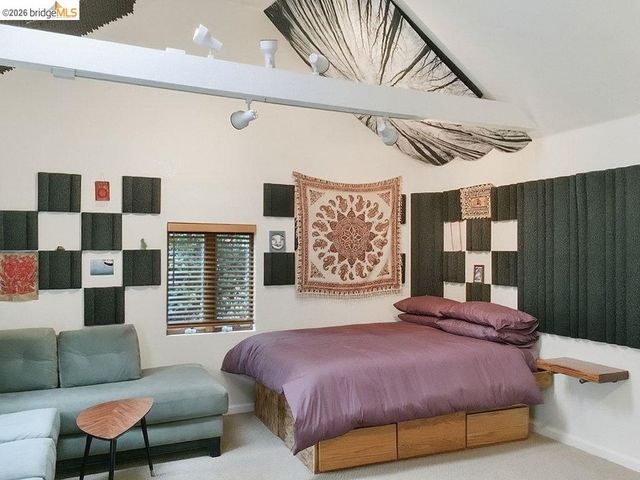339 Hanover Ave, Oakland, CA 94606
