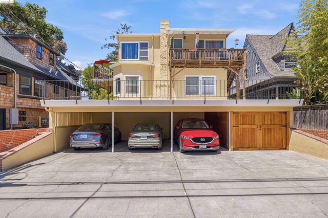 339 Hanover Ave, Oakland, CA 94606
