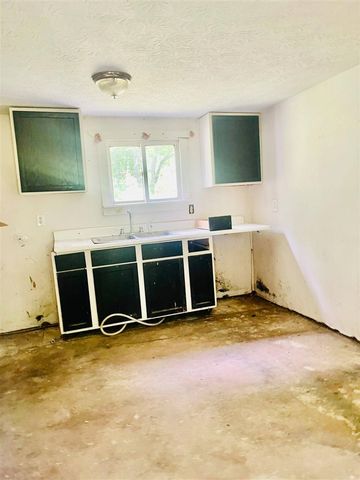 2694 W Clarence Road, Harrison, MI 48625
