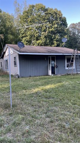 2694 W Clarence Road, Harrison, MI 48625