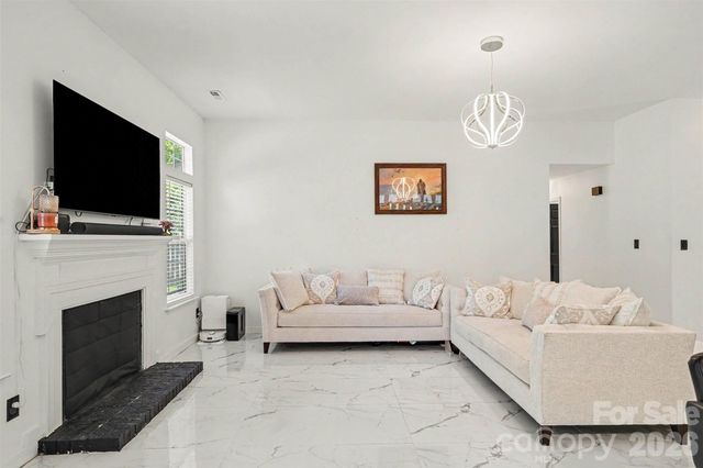 12109 Landing Green Drive, Charlotte, NC 28277