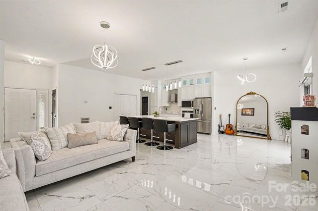 12109 Landing Green Drive, Charlotte, NC 28277