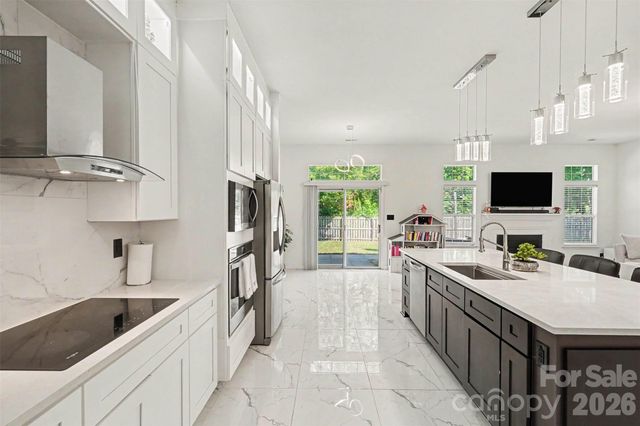 12109 Landing Green Drive, Charlotte, NC 28277