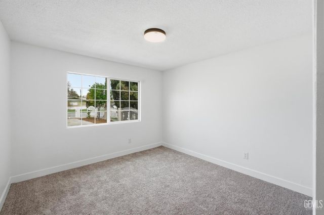 2617 Earlene Avenue, Bakersfield, CA 93304