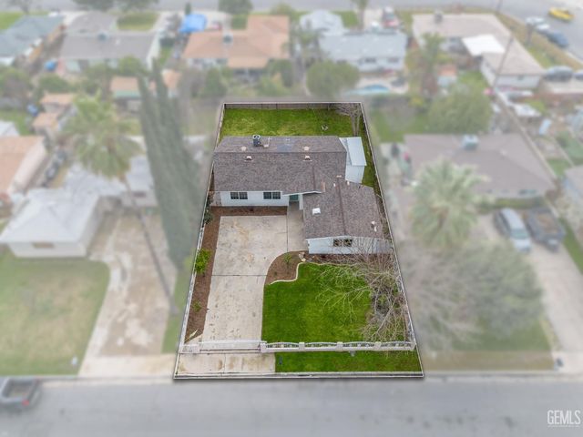 2617 Earlene Avenue, Bakersfield, CA 93304