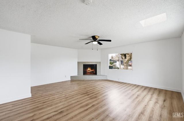 2617 Earlene Avenue, Bakersfield, CA 93304