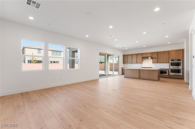 5924 Flowering Hill Court, Las Vegas, NV 89131