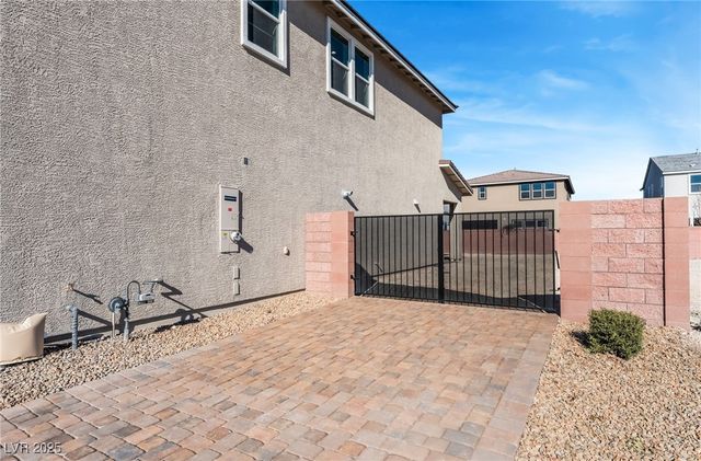 5924 Flowering Hill Court, Las Vegas, NV 89131