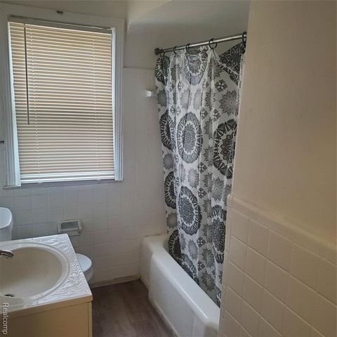 18681 Blackmoor Blackmoor Street, Detroit, MI 48234