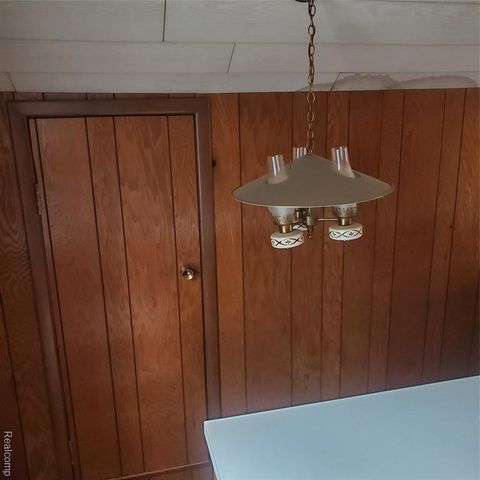 18681 Blackmoor Blackmoor Street, Detroit, MI 48234