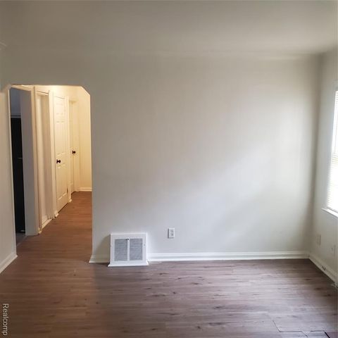 18681 Blackmoor Blackmoor Street, Detroit, MI 48234