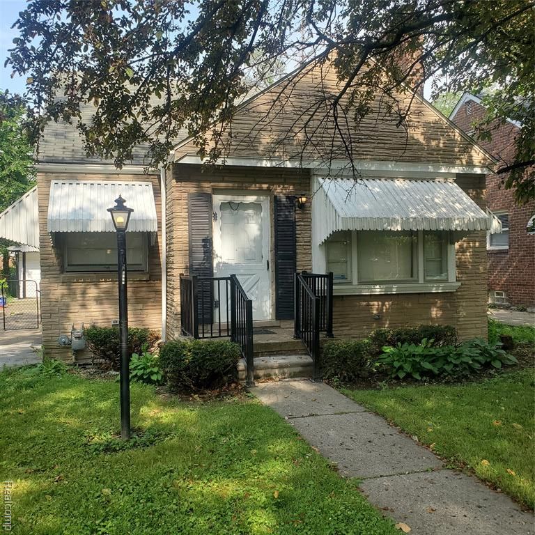 18681 Blackmoor Blackmoor Street, Detroit, MI 48234