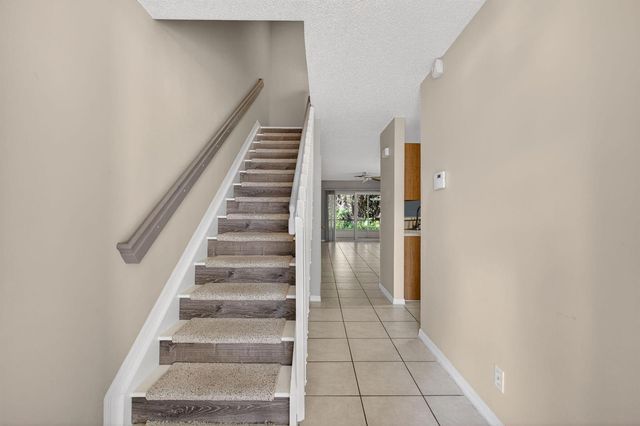 106 Wooden Mill Terrace, Jupiter, FL 33458