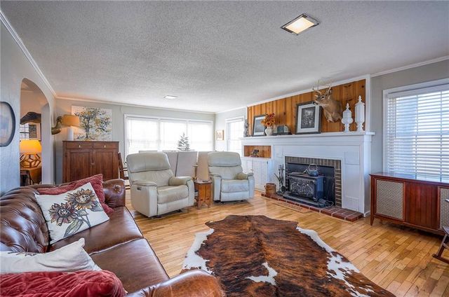 27615 Block Road, Paola, KS 66071