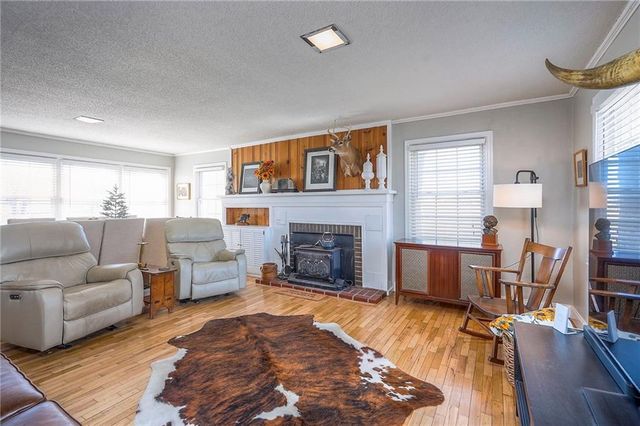 27615 Block Road, Paola, KS 66071