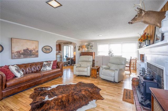 27615 Block Road, Paola, KS 66071