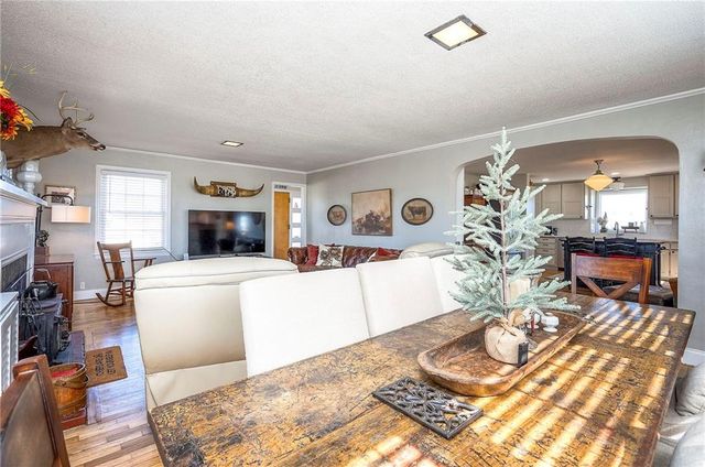 27615 Block Road, Paola, KS 66071