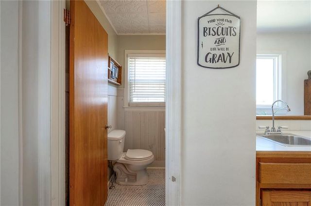 27615 Block Road, Paola, KS 66071