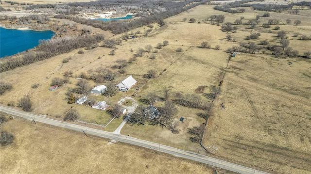 27615 Block Road, Paola, KS 66071