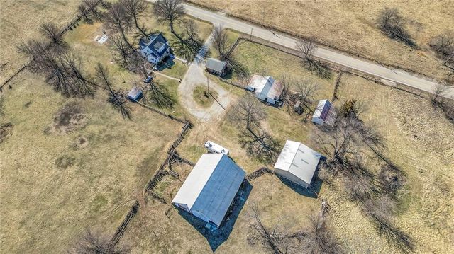 27615 Block Road, Paola, KS 66071