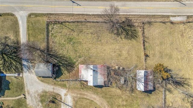 27615 Block Road, Paola, KS 66071