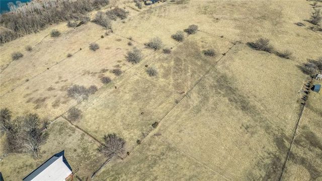 27615 Block Road, Paola, KS 66071