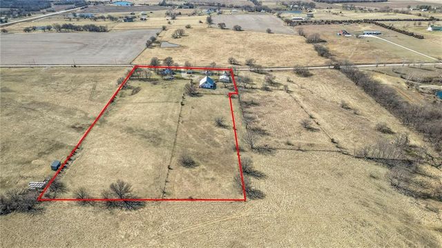 27615 Block Road, Paola, KS 66071