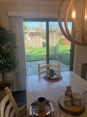 2428 Rolling Hill Drive, Dyer, IN 46311