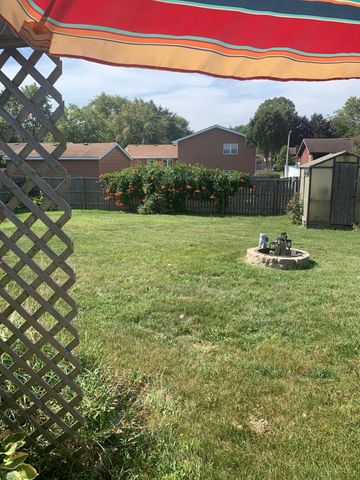 2428 Rolling Hill Drive, Dyer, IN 46311