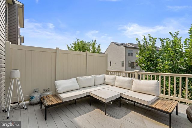 10313 VISTA MEADOW WAY, Lanham, MD 20706