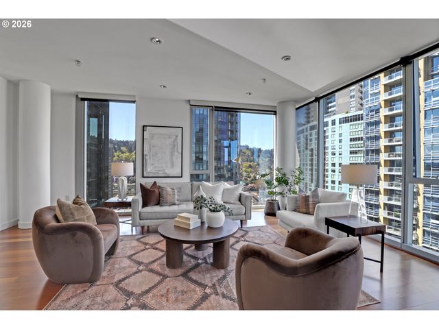 841 S GAINES St 1600, Portland, OR 97239