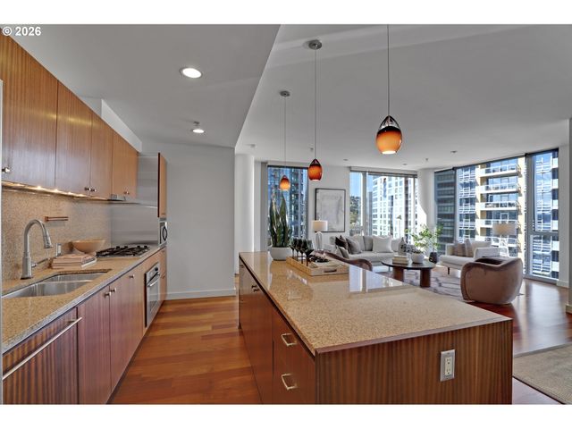 841 S GAINES St 1600, Portland, OR 97239