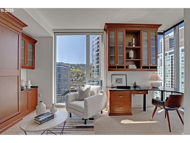 841 S GAINES St 1600, Portland, OR 97239