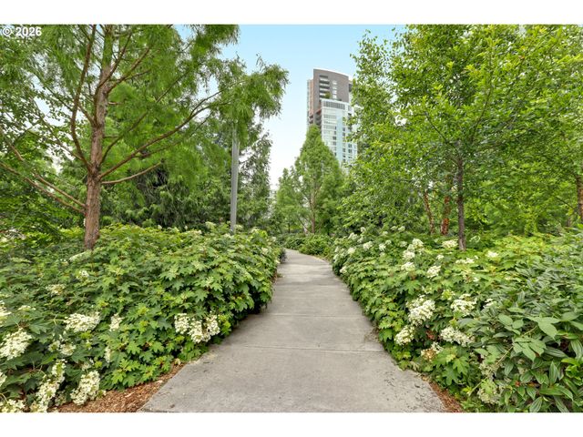 841 S GAINES St 1600, Portland, OR 97239