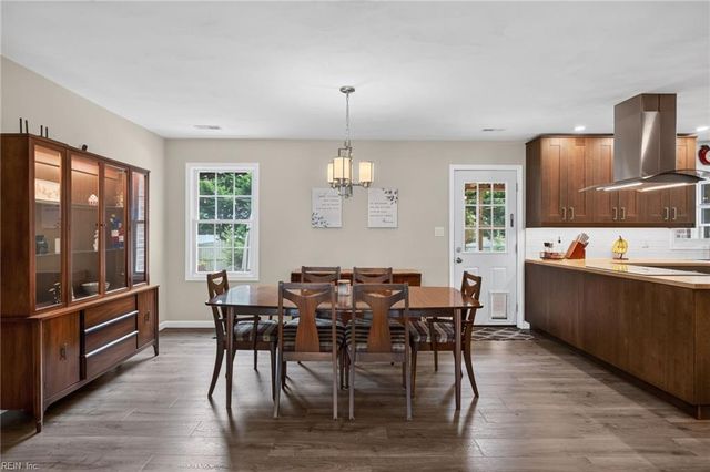 1008 Chalbourne DR, Chesapeake, VA 23322