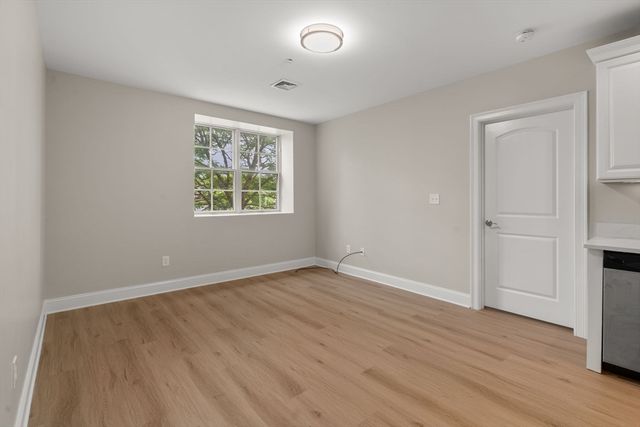 89 Lewis Bay Rd 202, Barnstable, MA 02601