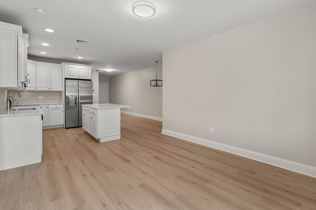 89 Lewis Bay Rd 202, Barnstable, MA 02601
