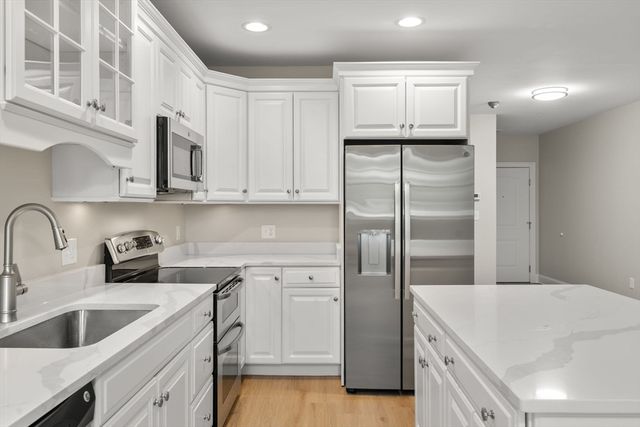 89 Lewis Bay Rd 202, Barnstable, MA 02601