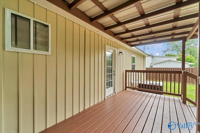 315 Bobwhite Drive SW, Decatur, AL 35601