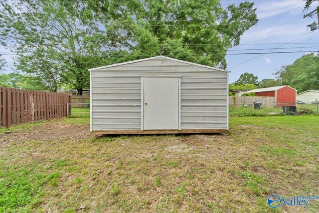 315 Bobwhite Drive SW, Decatur, AL 35601