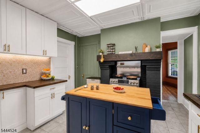 266 Main St, Readington Twp., NJ 08889