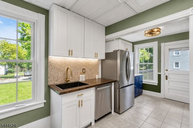 266 Main St, Readington Twp., NJ 08889
